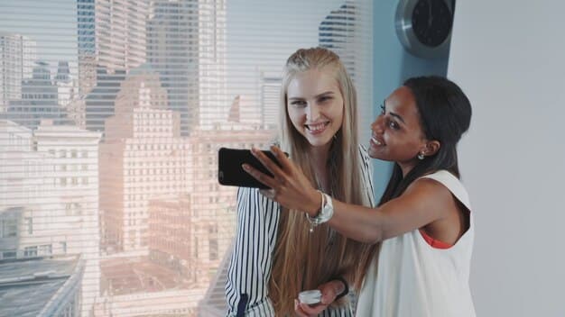 Adapting to Remote Work: A Guide for US Leaders in 2025